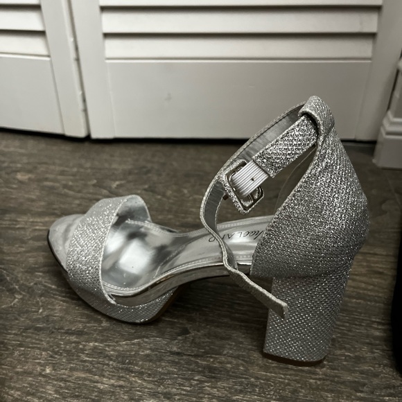 Silver shiny heels with platform - Picture 7 of 7